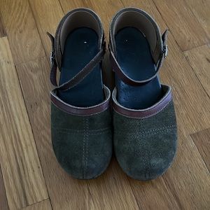 Dansko clogs 37